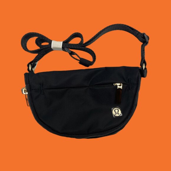 Lululemon All Night Festival Bag 2L - Picture 1 of 5
